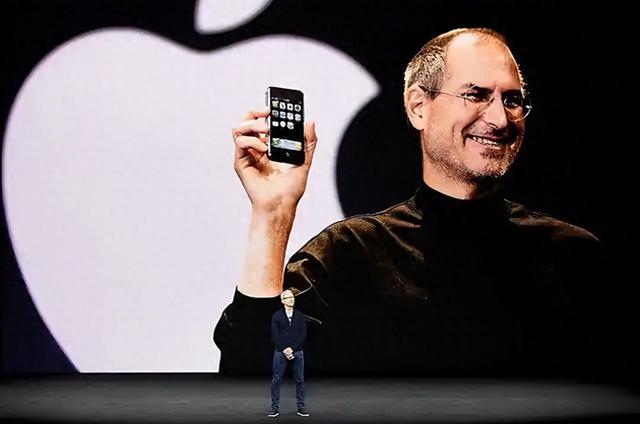 Phone、AI 眼镜与机器人将引爆市场MG不朽情缘苹果雄起！折叠屏全玻璃 i(图3)